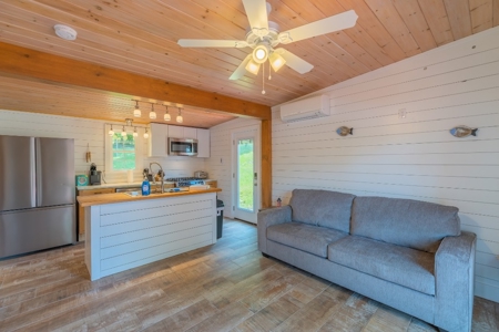 Two Claytor Lakefront Homes for Sale in Hiwassee VA! - image 37