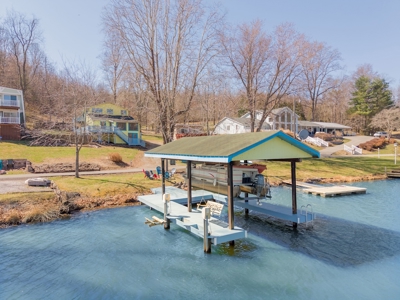 Two Claytor Lakefront Homes for Sale in Hiwassee VA! - image 4