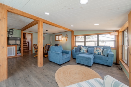 Two Claytor Lakefront Homes for Sale in Hiwassee VA! - image 17