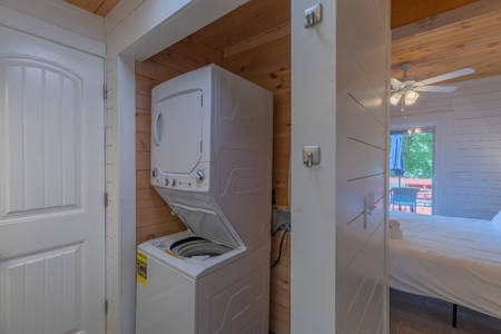 Two Claytor Lakefront Homes for Sale in Hiwassee VA! - image 49
