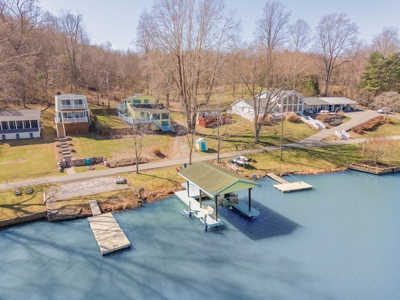 Two Claytor Lakefront Homes for Sale in Hiwassee VA! - image 33