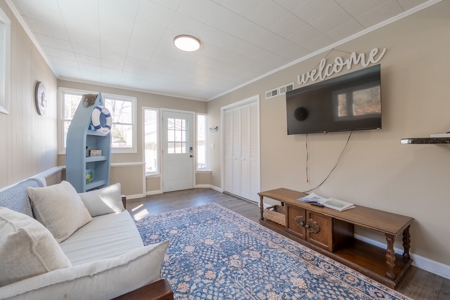 Claytor Lakefront Home in Pulaski County VA! - image 9