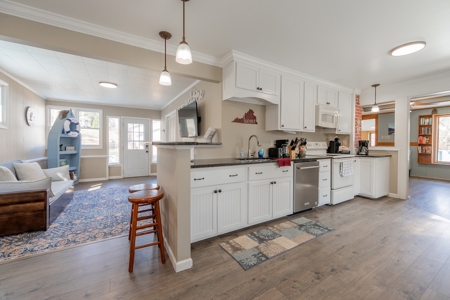 Claytor Lakefront Home in Pulaski County VA! - image 12