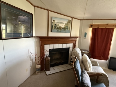 Live Water Property Just Outside of Glen Rose - image 31