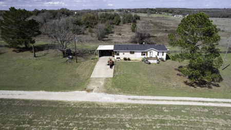 Live Water Property Just Outside of Glen Rose - image 11