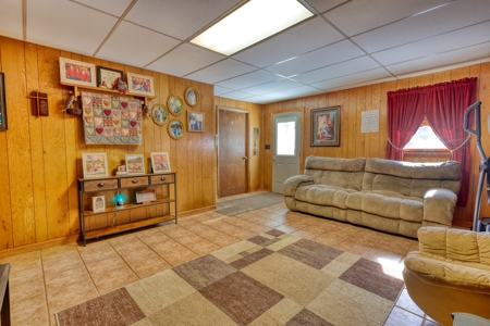 Country Home and Land for Sale in Floyd, VA - image 27