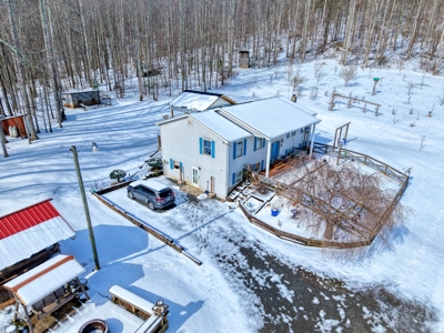 Country Home and Land for Sale in Floyd, VA - image 40