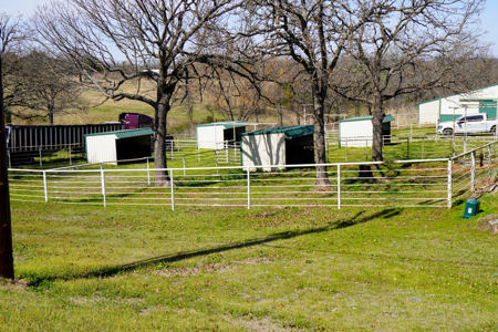 Central Oklahoma Hobby Horse Farm For Sale - image 28