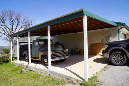 Central Oklahoma Hobby Horse Farm For Sale - image 2