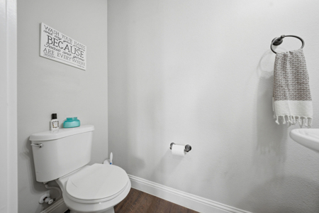 Home with Acreage in Gainesville Texas - image 30
