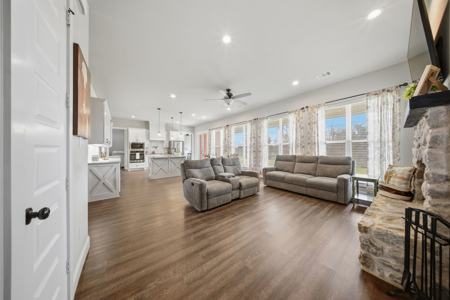 Home with Acreage in Gainesville Texas - image 22