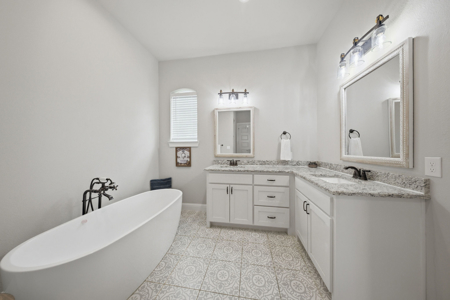 Home with Acreage in Gainesville Texas - image 17