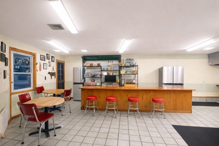 Turn-Key Deli Business Atlanta, MI – Investment Opportunity - image 27