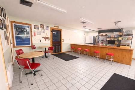 Turn-Key Deli Business Atlanta, MI – Investment Opportunity - image 29