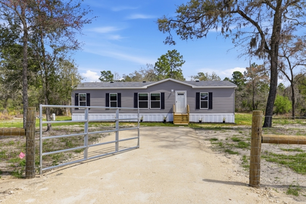 Brand New 2026 Home on 1.25 Acres in Levy County