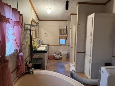 Land & Home For Sale In Tn, Basement, Well, Creek, Wooded - image 15
