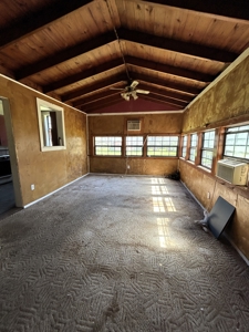 Victorian Fixer Upper in Blossom, TX - image 15