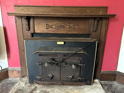 Victorian Fixer Upper in Blossom, TX - image 6