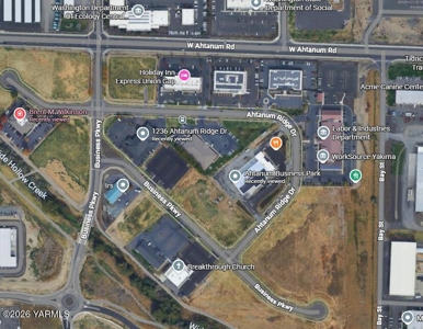 Commercial Lot For Sale in Union Gap, WA - image 9