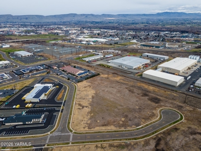 Commercial Lot For Sale in Union Gap, WA - image 7