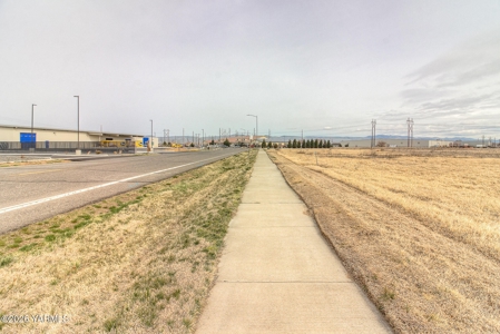 Commercial Lot For Sale in Union Gap, WA - image 4