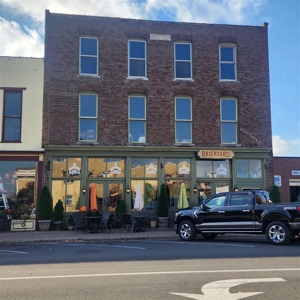 Commercial building/restaurant for sale in downtown Franklin, Ky. - image 1