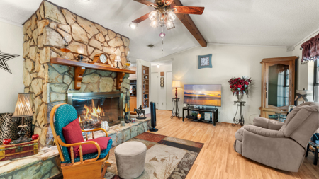 McLeod, TX — Country Home on 42± Acres - image 1