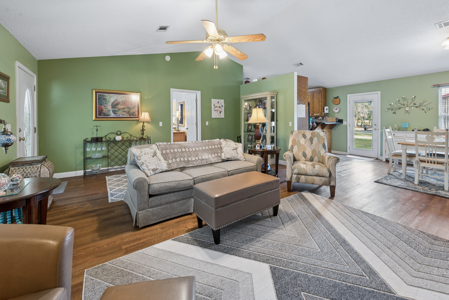Serene 10-Acre Country Estate with Barndominium in Jennings, FL - image 16