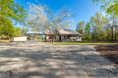 Serene 10-Acre Country Estate with Barndominium in Jennings, FL - image 38