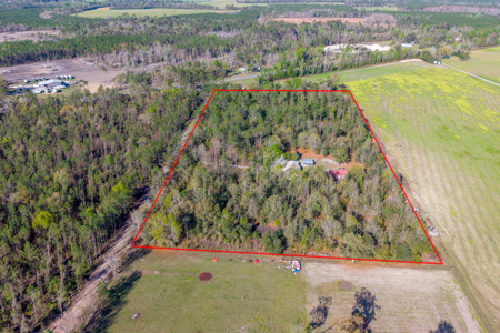 Serene 10-Acre Country Estate with Barndominium in Jennings, FL - image 24
