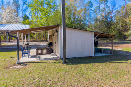 Serene 10-Acre Country Estate with Barndominium in Jennings, FL - image 13