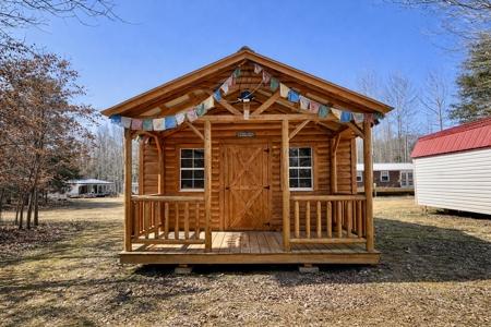 Private Cabin Retreat on 46.7-Acre in Lobelville, Tennessee - image 19