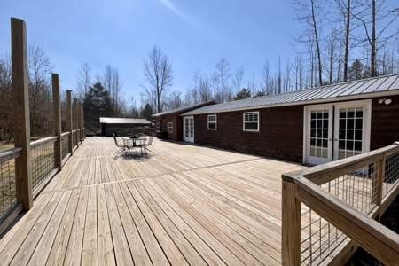 Private Cabin Retreat on 46.7-Acre in Lobelville, Tennessee - image 10