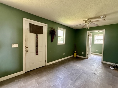 Home for sale in town of Geneva, Alabama - image 13