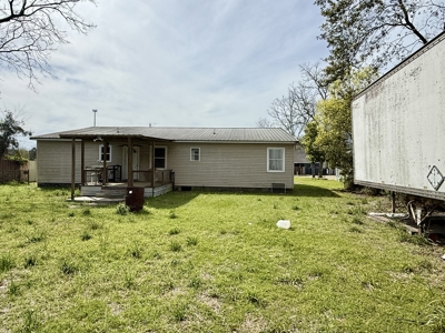 Home for sale in town of Geneva, Alabama - image 17