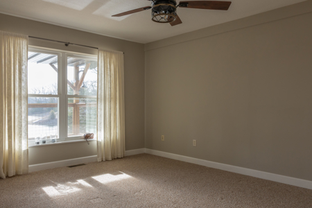 Beautiful Lake Front Home on Lake of the Oaks - image 34