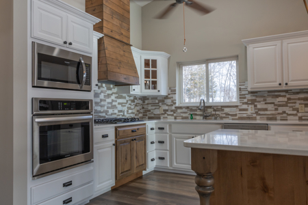 Beautiful Lake Front Home on Lake of the Oaks - image 10