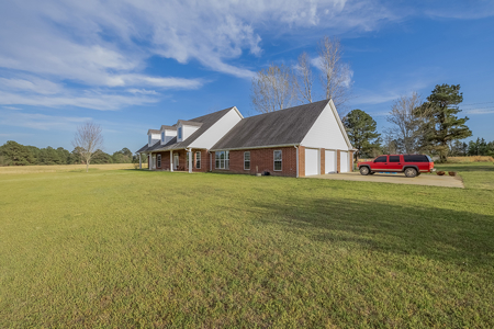 68.78 Acres Near Texarkana – Ponds, Barn & Country Home - image 12