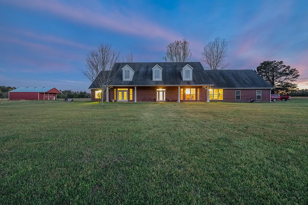 East TX Ranch-Front of House-At Dawn