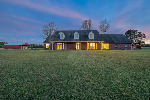 East TX Ranch-Front of House-At Dawn