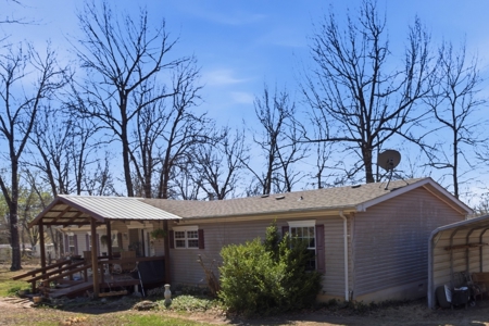 Ozark County Home on 7.5 Acres Near North Fork River - image 30