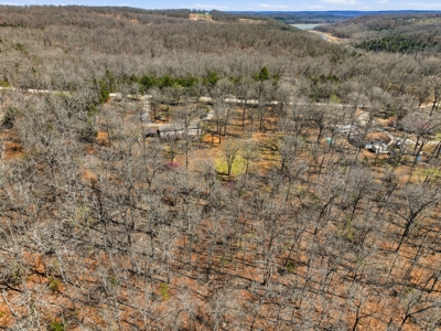 Ozark County Home on 7.5 Acres Near North Fork River - image 33