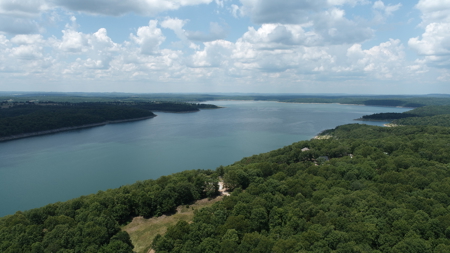 Lakeview Lot 7 in Gated Subdivision On Bull Shoals Lake - image 8