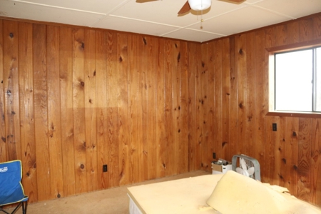 Fixer Upper Cabin in the Ozark Mountains For Sale - image 24