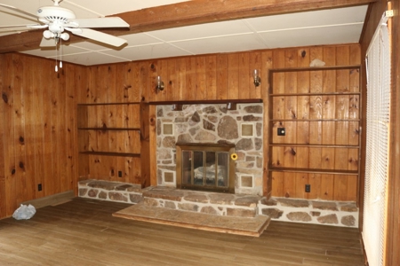 Fixer Upper Cabin in the Ozark Mountains For Sale - image 18