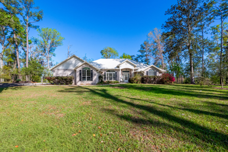 Riverfront Retreat 3BR Home on 2 Acres Along the Suwannee River - image 1