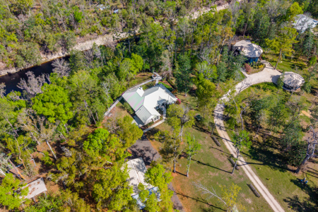 Riverfront Retreat 3BR Home on 2 Acres Along the Suwannee River - image 4