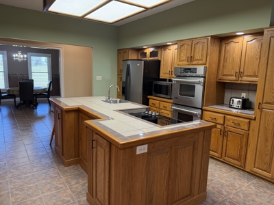 300 Acre+/- Private Estate For Sale In Tn, 2 Homes, Lake - image 14