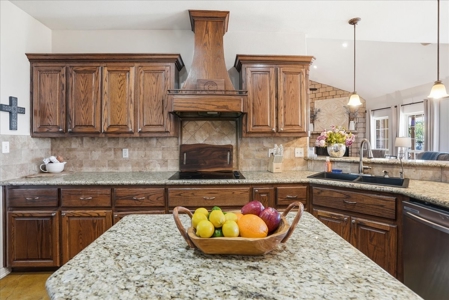 Elevated Country Living on 70 Acres in prime location - image 7