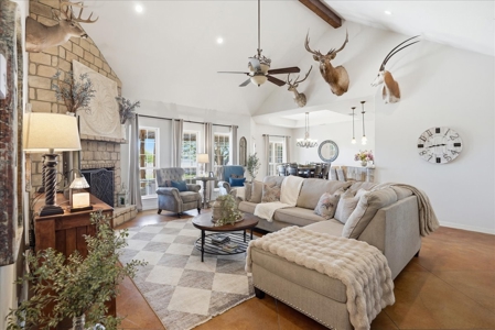 Elevated Country Living on 70 Acres in prime location - image 4